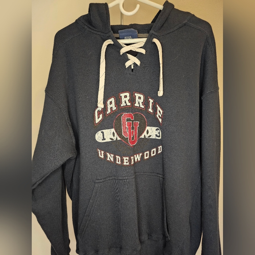 Carrie Underwood World Tour Sweatshirt-New NEVER Worn